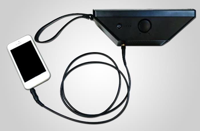 Enrich your class by adding multimedia audio through the audio input port.